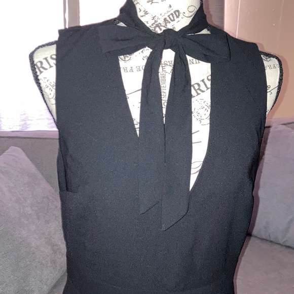 TopShop Black Jump suit Tuxedo Romper Tie Neck V-Neck Style Size 8 - Picture 4 of 12